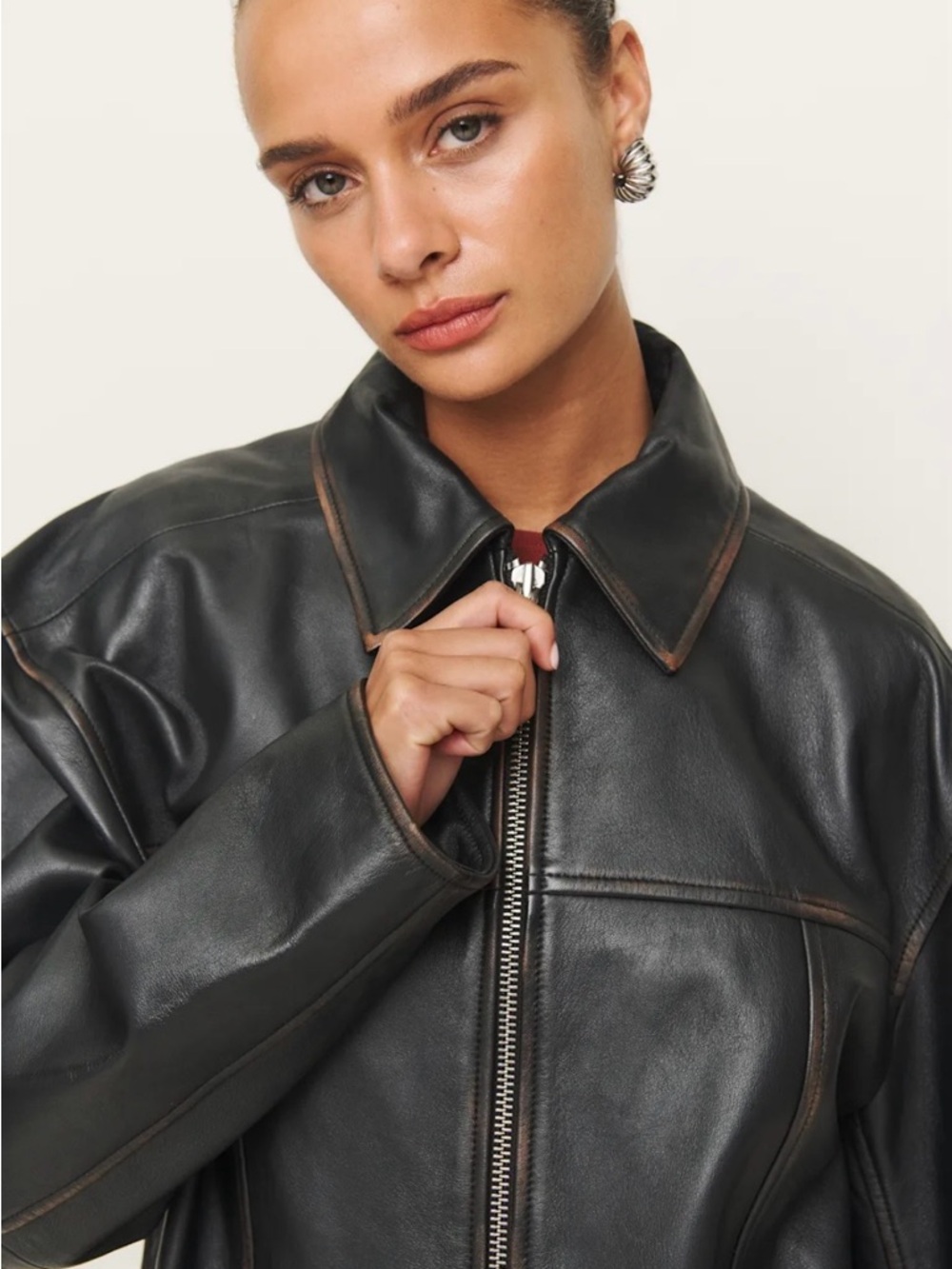 NWT Reformation Veda Bennett Oversized Leather Bomber - Picture 2 of 4